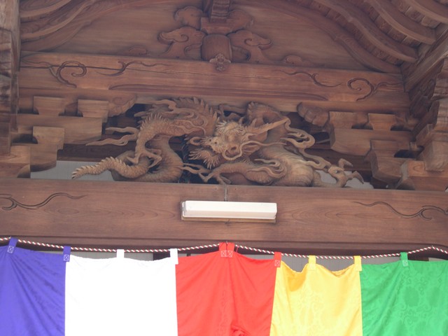 Dragon carving on Renkeiji Temple