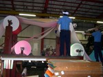 Threading rolls of paper - Toyo Paper factory