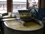 Pulp processing machine at washi paper factory